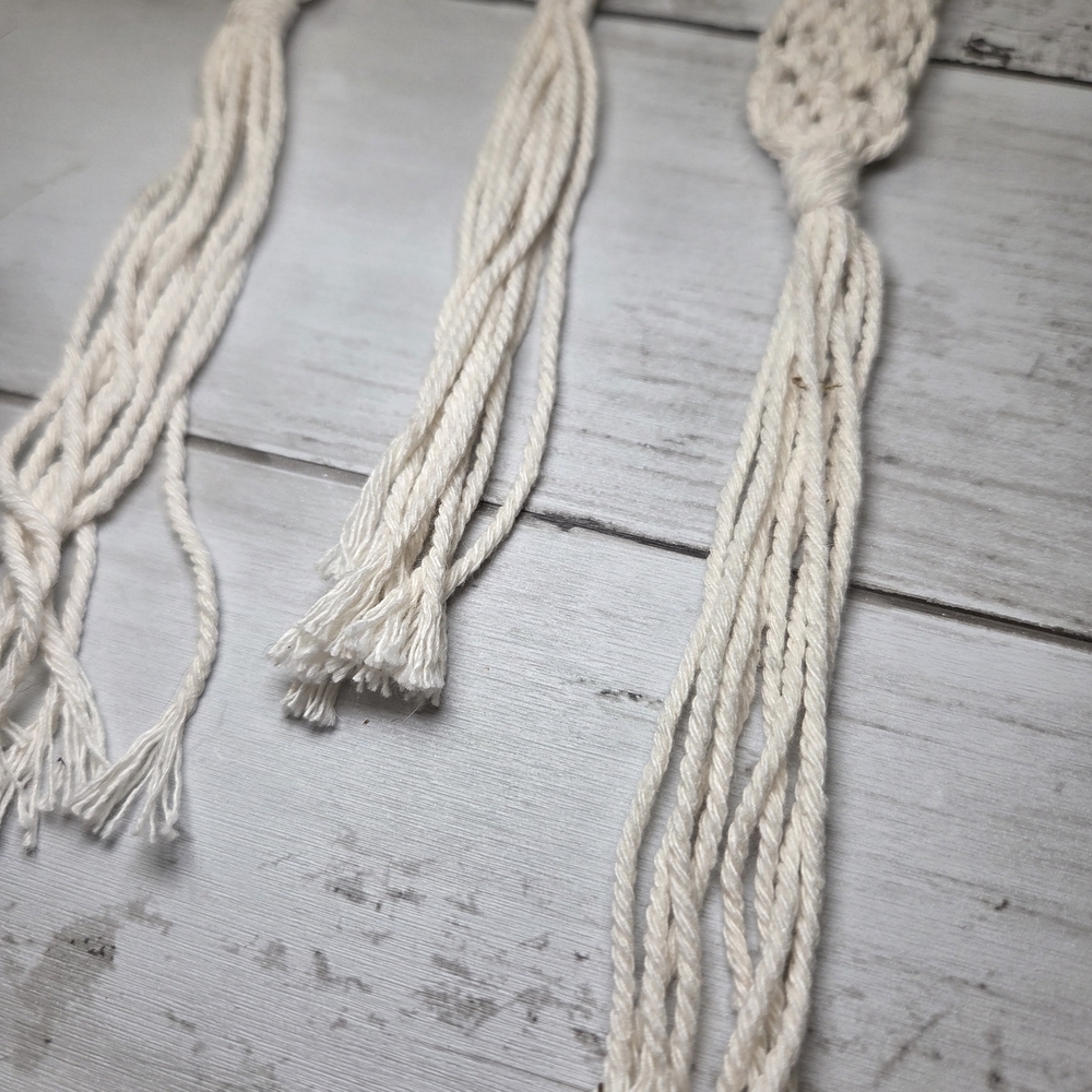 Handcrafted Macramé Keychain Set - Cream - Picture 4 of 4